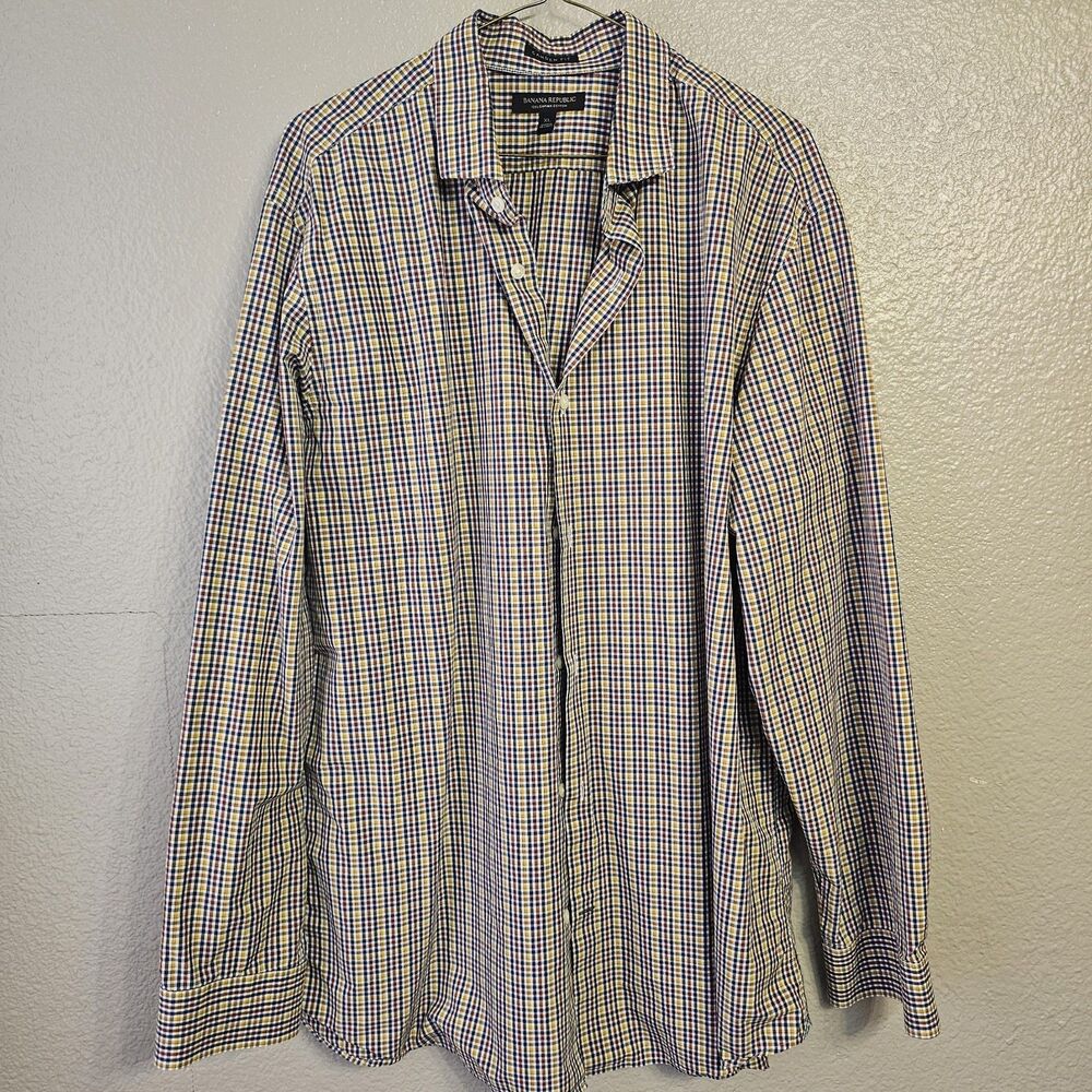 Banana Republic Camden Fit XL Supima Cotton Check Button Up Dress Shirt K359